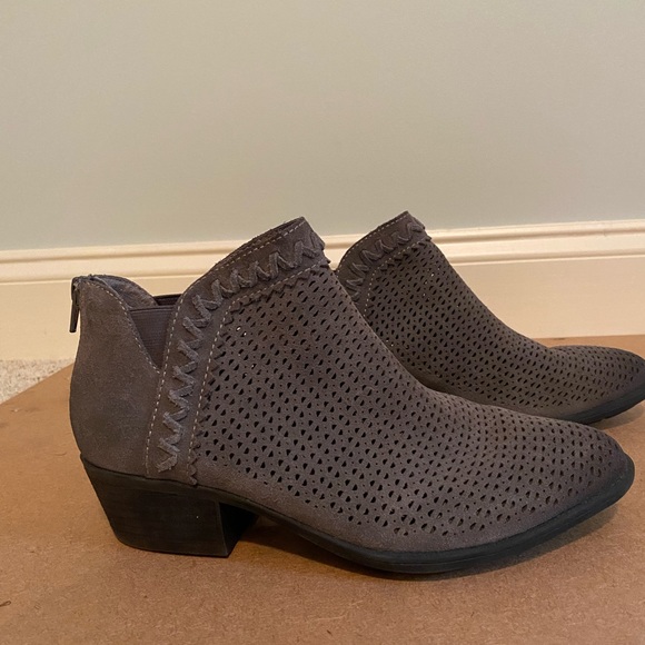 EARTH Booties - Picture 1 of 4